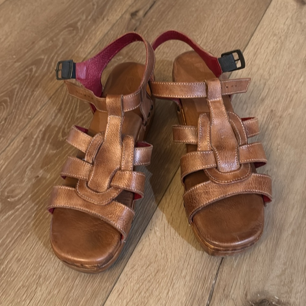 Bedstu Fabiola Wedge Sandals Sz 11 Tan Rustic Leather Ankle Strap